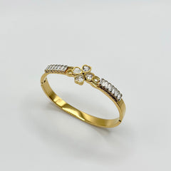 Clover Style Gold Bangle