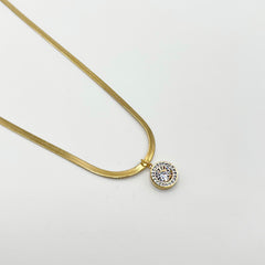 Elegant Round Zircon Necklace