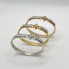 Clover Zircon Silver Bangle